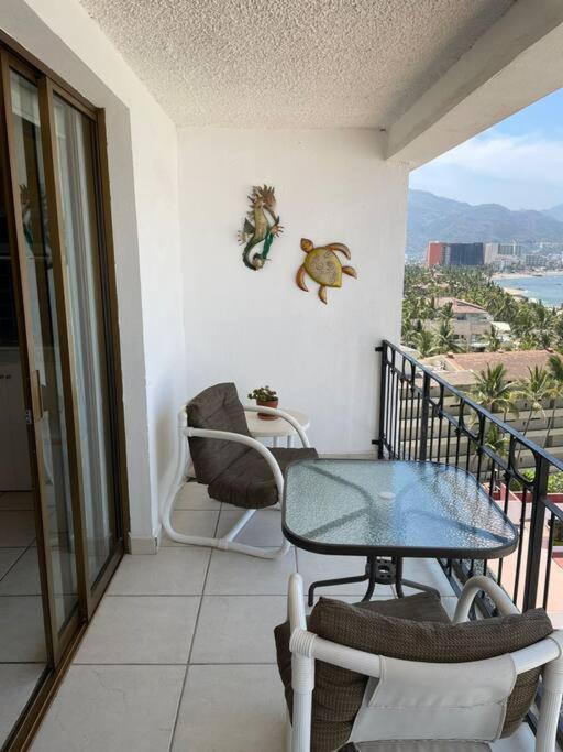 Beachfront View Condo Beside La Isla Mall بويرتو فالارتا المظهر الخارجي الصورة